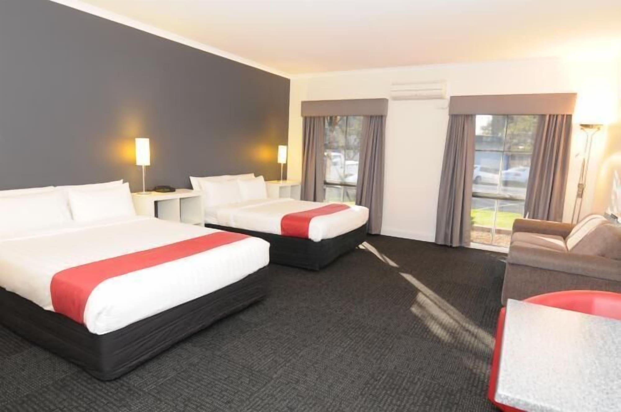 Caledonian Hotel Motel Echuca Extérieur photo